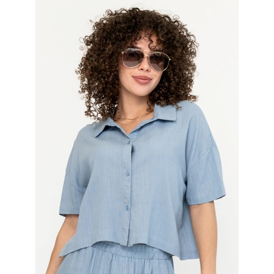 Holley Girl Gabbie Linen Crop Top L Coastal Boho Oversized Button Up — image 3 of 8
